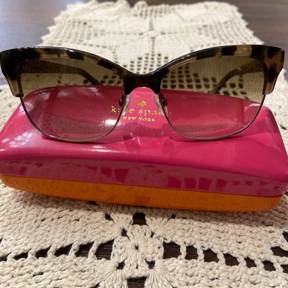 KATE SPADE SHIRA SUNGLASSES TORTOISE GOLD GLITTER CAT EYE WITH CASE - Picture 6 of 16